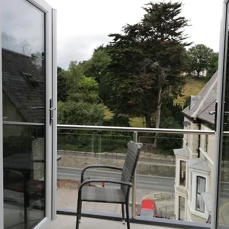 The Office Gardens, 3 *