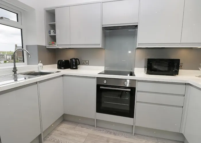 The Office Gardens, 3 Апартаменты Уитби