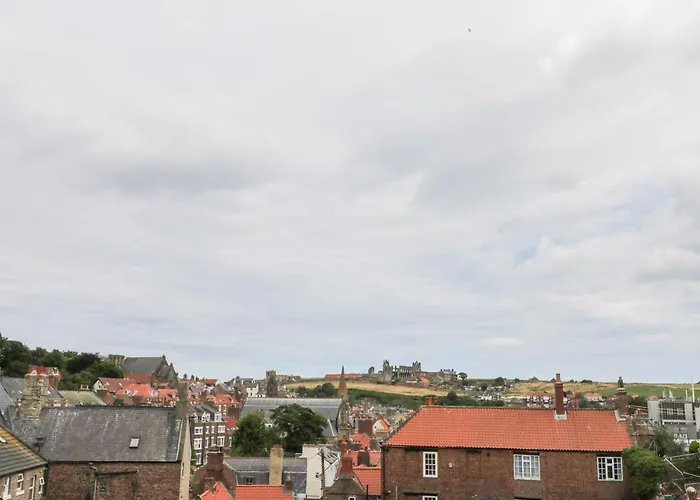 The Office Gardens, 3 *