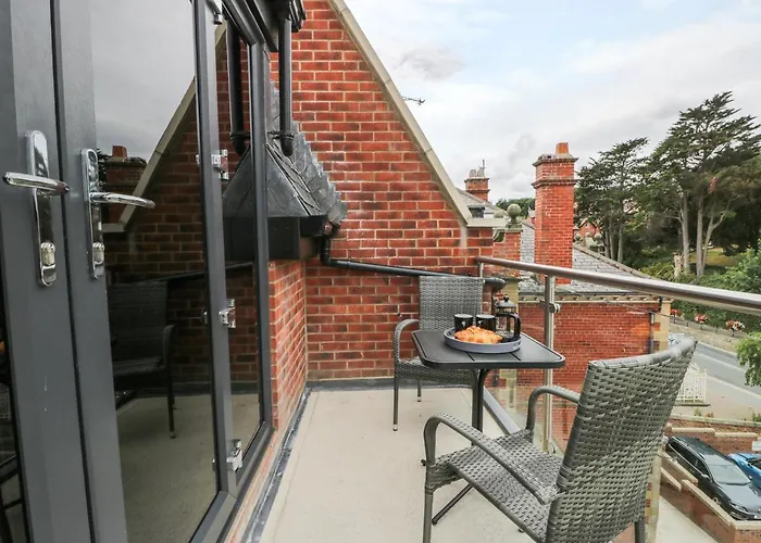 The Office Gardens, 3