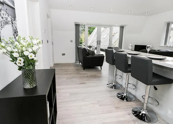 The Office Gardens, 3 Апартаменты Уитби